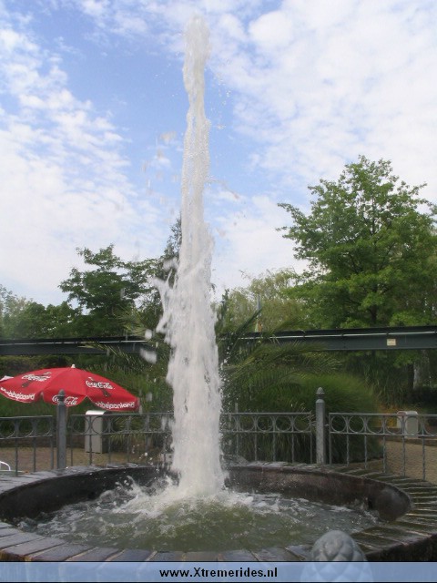 Bobbejaanland2004 (17).jpg (83811 bytes)