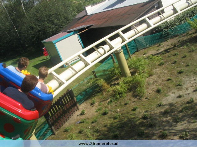 Bobbejaanland2004 (22).jpg (116422 bytes)