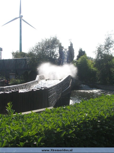 Bobbejaanland2004 (23).jpg (82265 bytes)