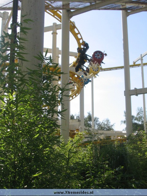 Bobbejaanland2004 (3).jpg (112410 bytes)
